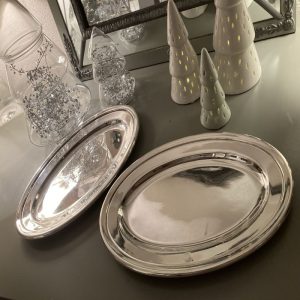 Paire de plats ovales