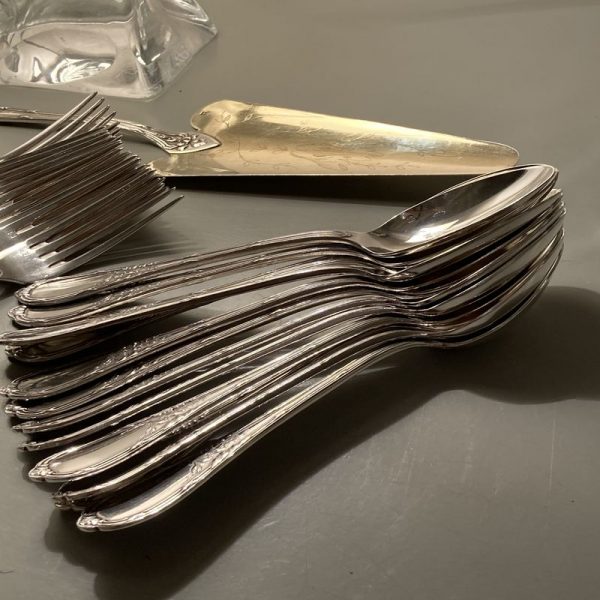 12 couverts à entremet modèle au gui
