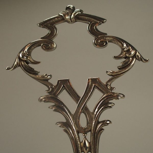 Huilier-vinaigrier de style Napoléon III en argent