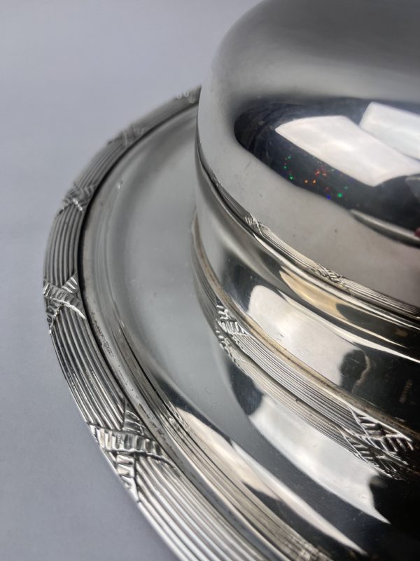 Cloche de service ovale ruban croisé avec plat – Image 4