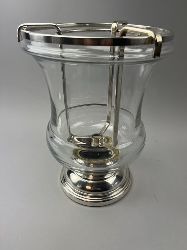 Seau à champagne forme Médicis en verre et métal argenté – Image 4