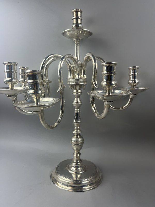 Paire de candélabres cinq branches articulées métal argenté – Image 4