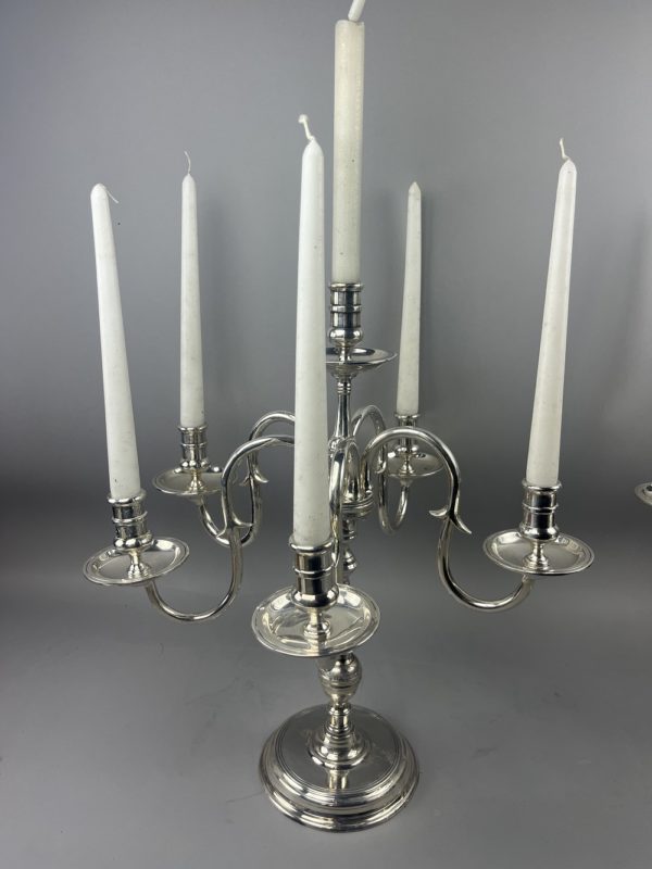 Paire de candélabres cinq branches articulées métal argenté – Image 3