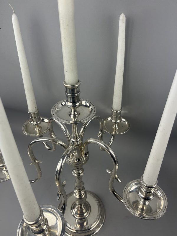 Paire de candélabres cinq branches articulées métal argenté – Image 2