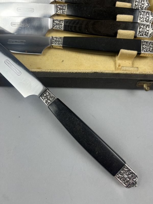12 Couteaux de table manche ébène virole argent – Image 4