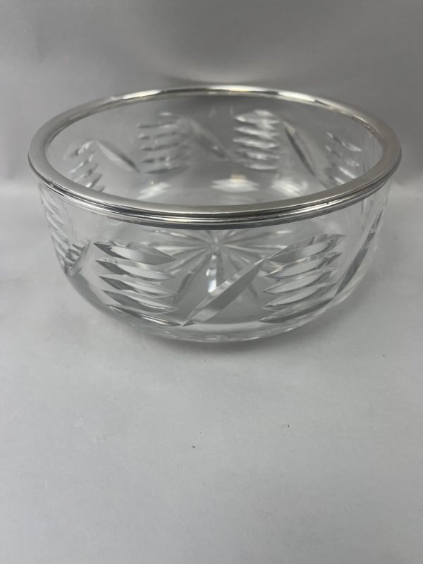 Saladier en verre cerclée argent