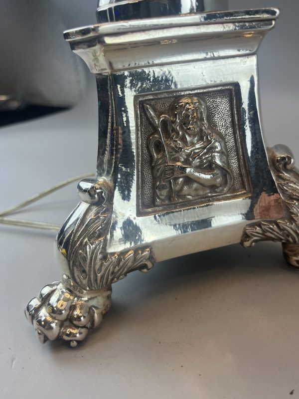 Paire de lampes tripode en bronze argenté – Image 7