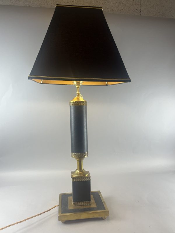 Lampe de table  en cuir noir  et laiton