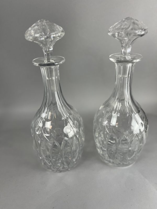 Paire de carafes Baccarat
